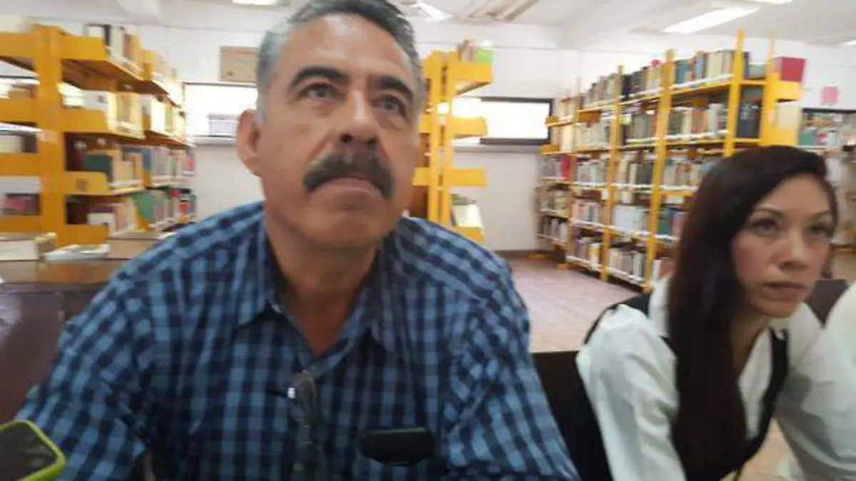 La única biblioteca que recibe atención es la de El Higuerón, pues se encarga de ella una fundaciónAngelina Albarrán